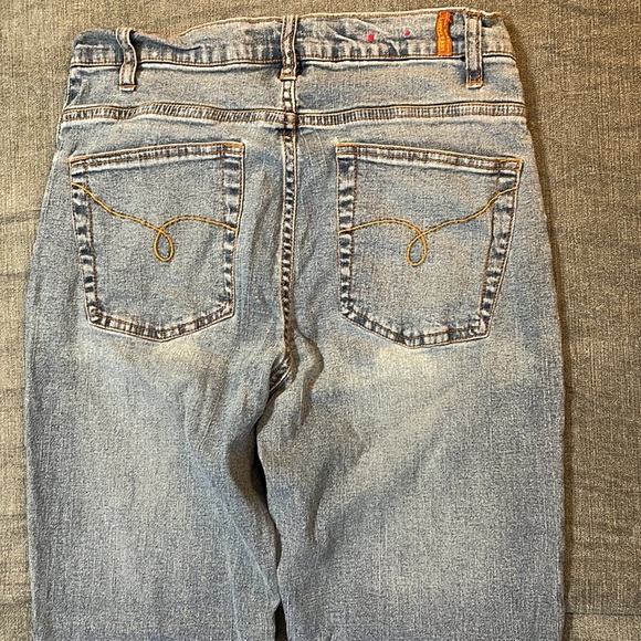 Steve and barry’s vintage, jeans, bootleg, normal rise 8R (23-128) - Picture 4 of 7